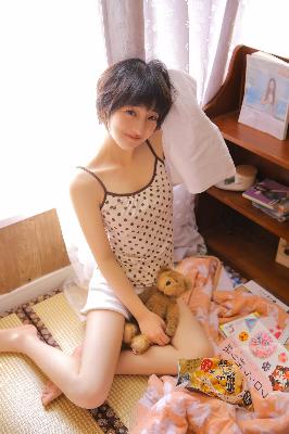 老婆出差闺蜜来家住几天